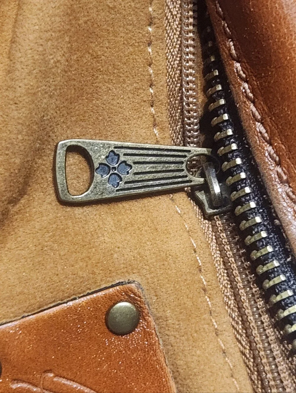 Patricia Nash Nazaire Leather Crossbody Bag